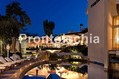 Hotel Punta Molino - Visione notturna della piscina e del solarium