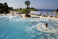 Hotel Terme San Michele - La piscina termale esterna con idromassaggio e cascate cervicali