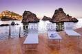 Hotel Delfini - La piattaforma attrezzata sul mare