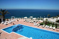 Hotel Albatros - Le piscine, il solarium attrezzato e la splendida vista mare
