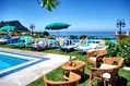 Hotel Villa Cimmentorosso - Il solarium attrezzato della piscina