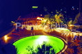 Paco Residence - La piscina illuminata