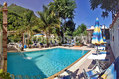 Hotel Magnolia - La piscina esterna con solarium attrezzato