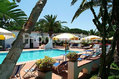 Hotel Park Calitto - Angolo giardino con solarium e piscina