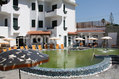 Hotel Park Victoria - La piscina termale esterna con solarium attrezzato