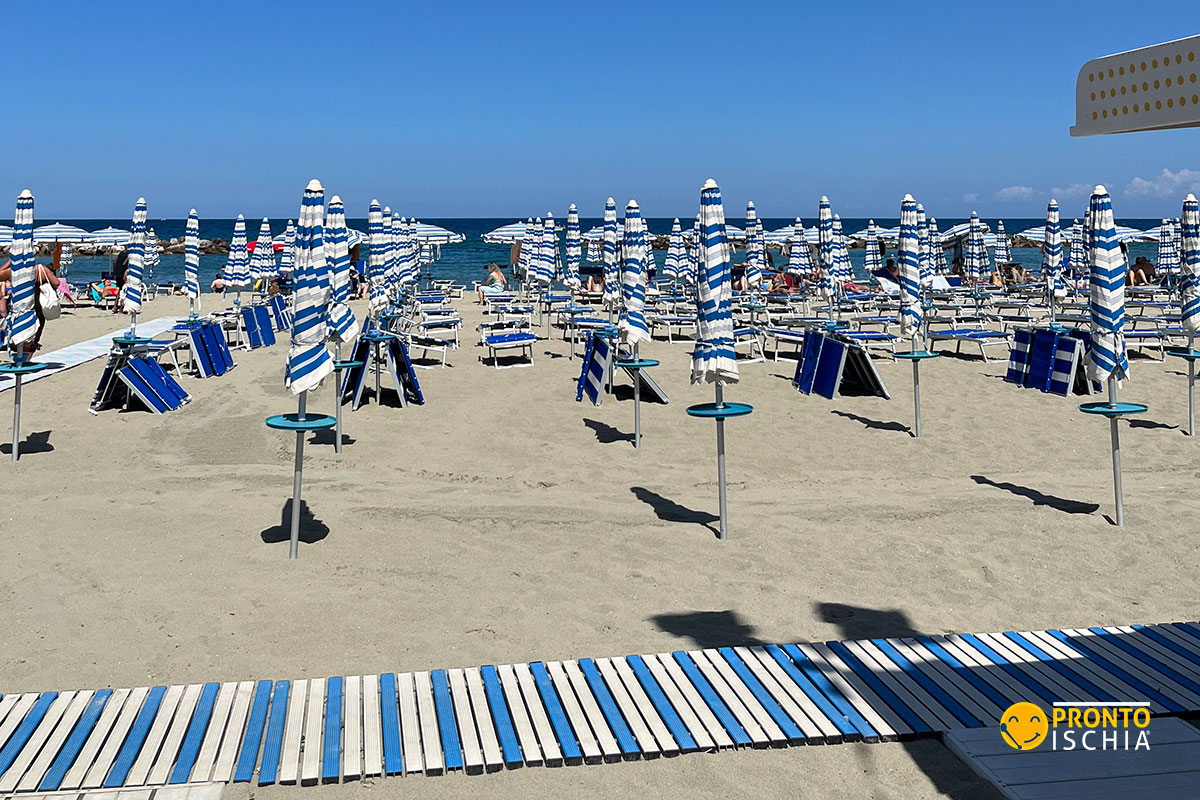 Lido Fratelli Mattera alla spiaggia della Chiaia